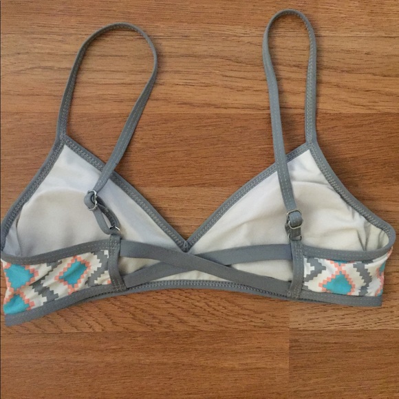 New splendid bralette bikini top size small - Picture 2 of 2